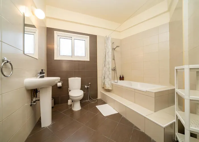 2 Bedroom Flat 公寓